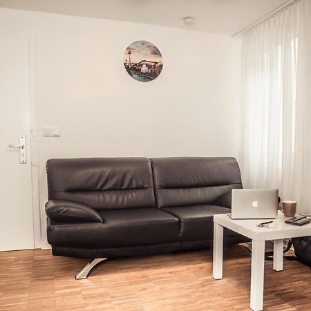 Altstadt Apartment Alisa ดุสเซลดอร์ฟ ภายนอก รูปภาพ