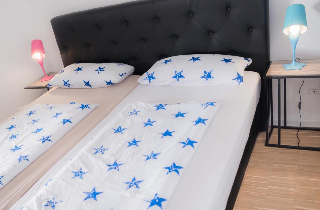 Altstadt Apartment Alisa ดุสเซลดอร์ฟ ภายนอก รูปภาพ
